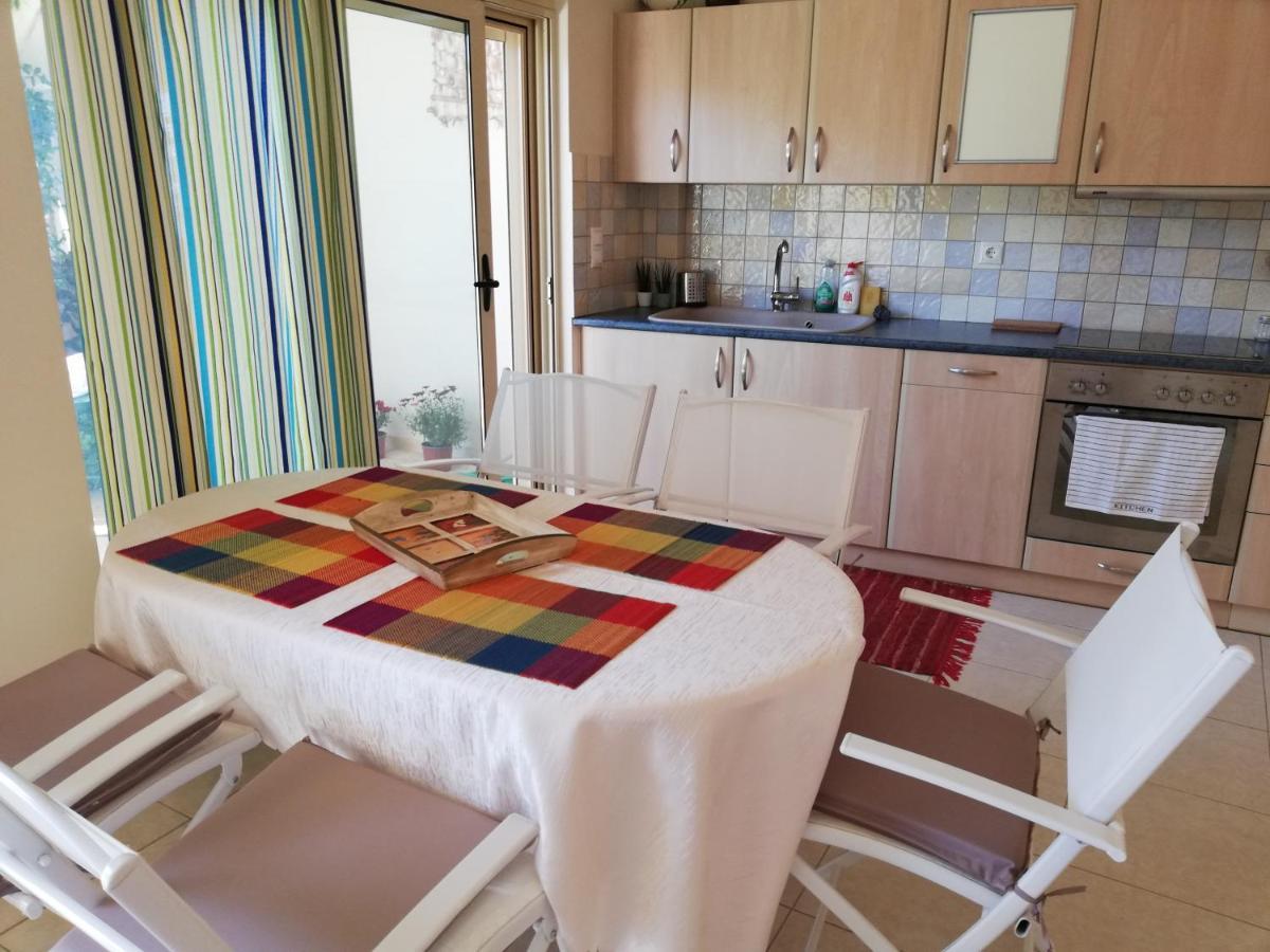 Althea Holiday Studio Agia Marina  Eksteriør billede